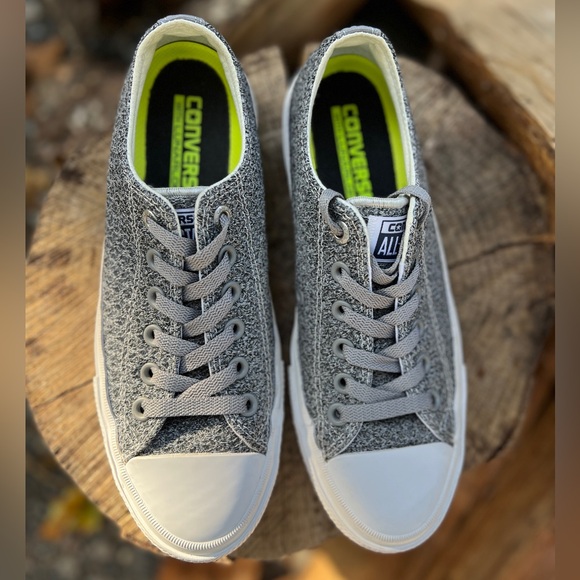 Converse Shoes - Converse Chuck Taylor II All Star - size W 7.5 M 5.5 - Grey Mesh